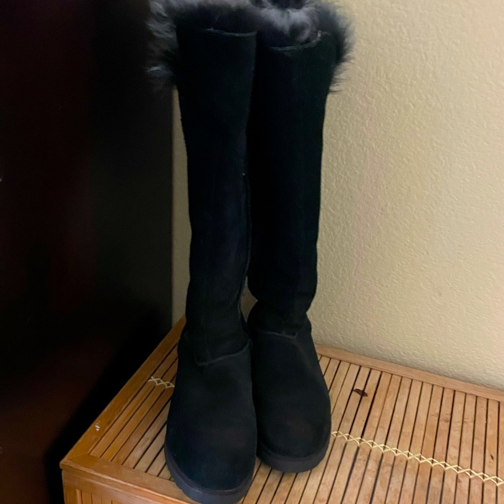 Adorable boots for Winter with short dress!